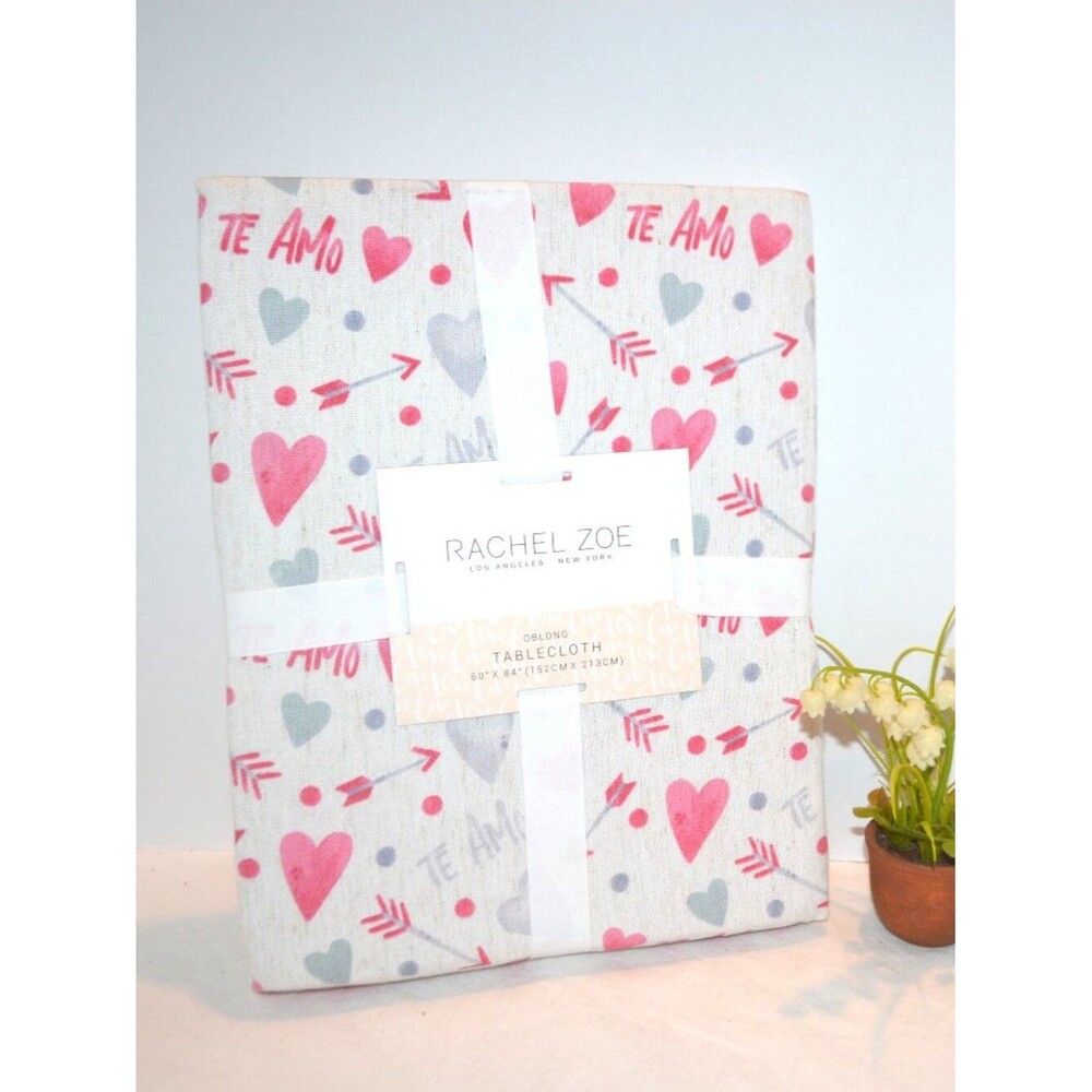 I Love You 'Te Amo' on White Tablecloth Rachel Zoe New with Tags